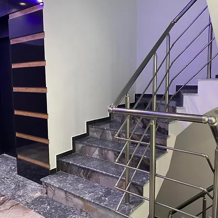 Guest Kristi スタラ・ザゴラ